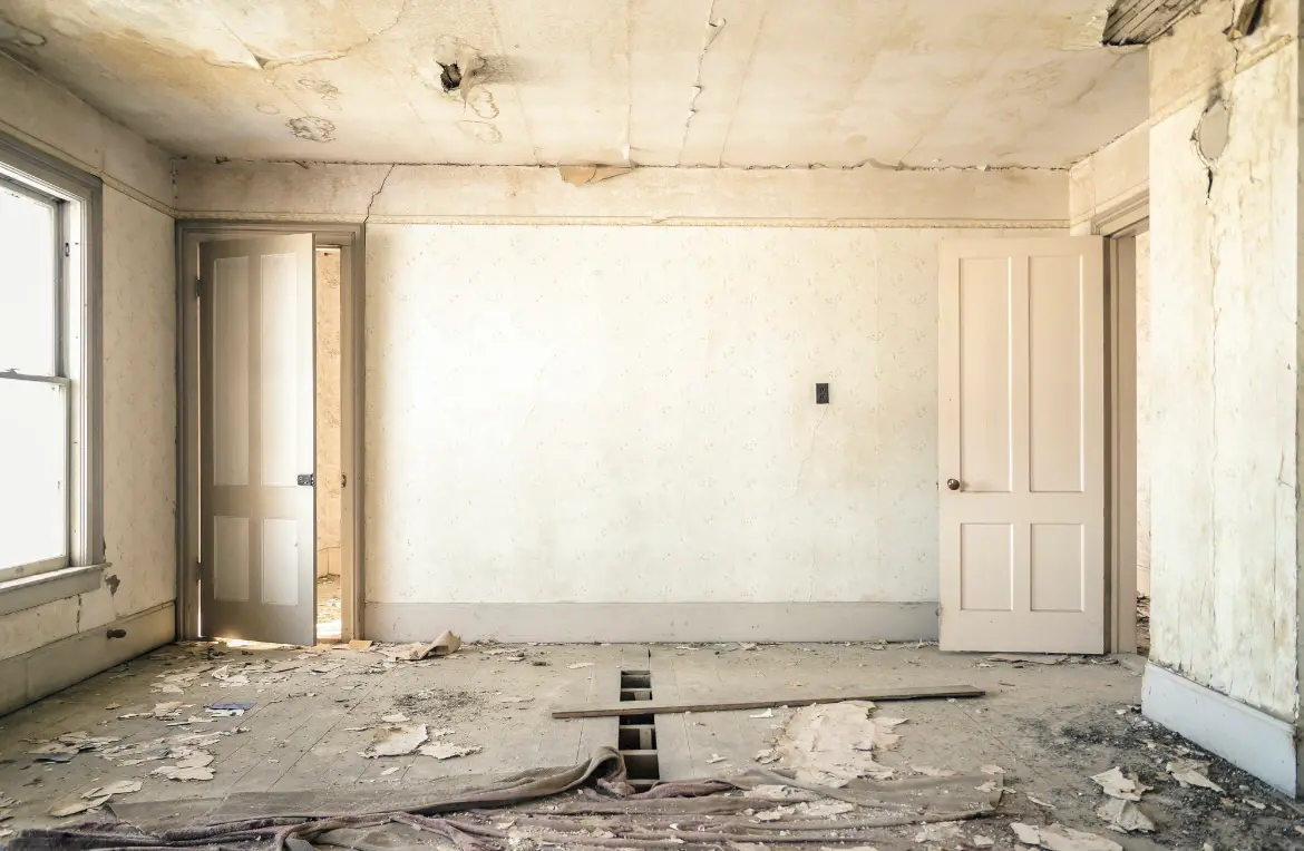 Waste disposal crew managing a cleanout project in Gatlinburg